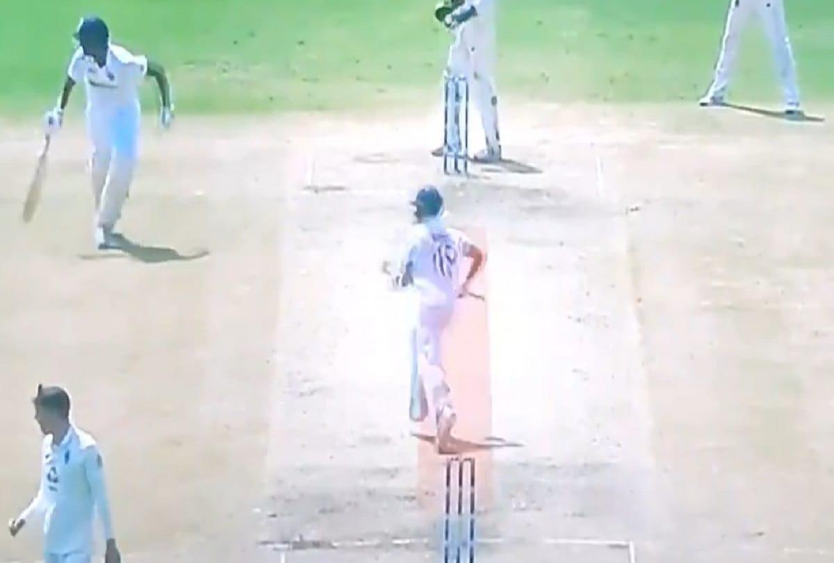 IND vs ENG Umpire Nitin Menon warns Virat Kohli for running on danger area of the pitch, Indian captain not happy with the incident