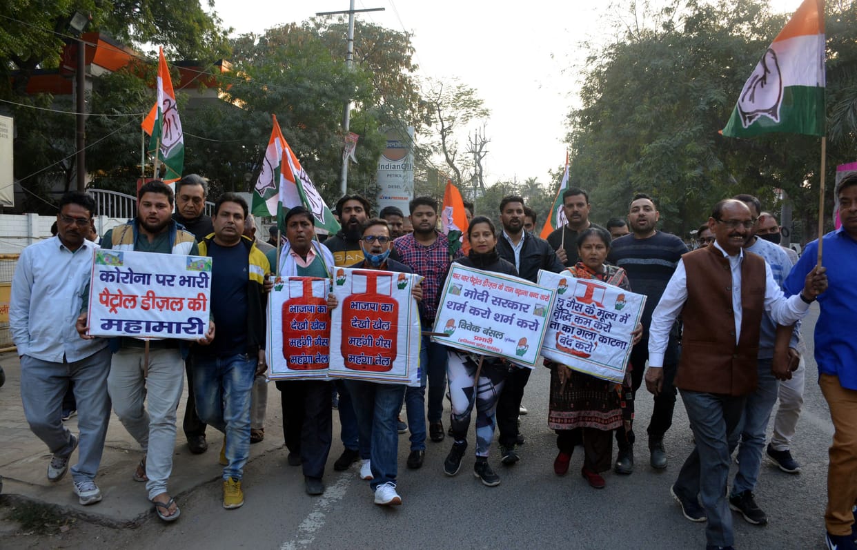 Congress protest against LPG price