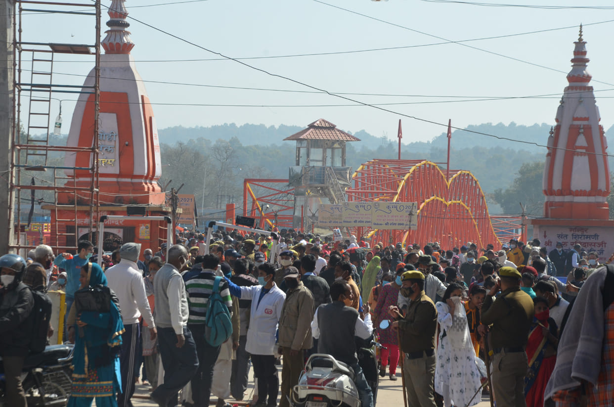 Coronavirus in uttarakhand Maha kumbh Mela Latest News : 32 Devotees Found Covid 19 Positive in Haridwar Ashram