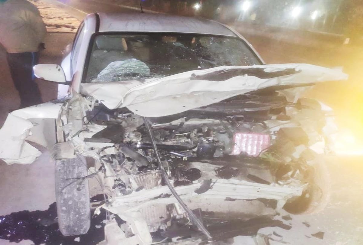 gorakhpur car collides in stray animal one death three injured