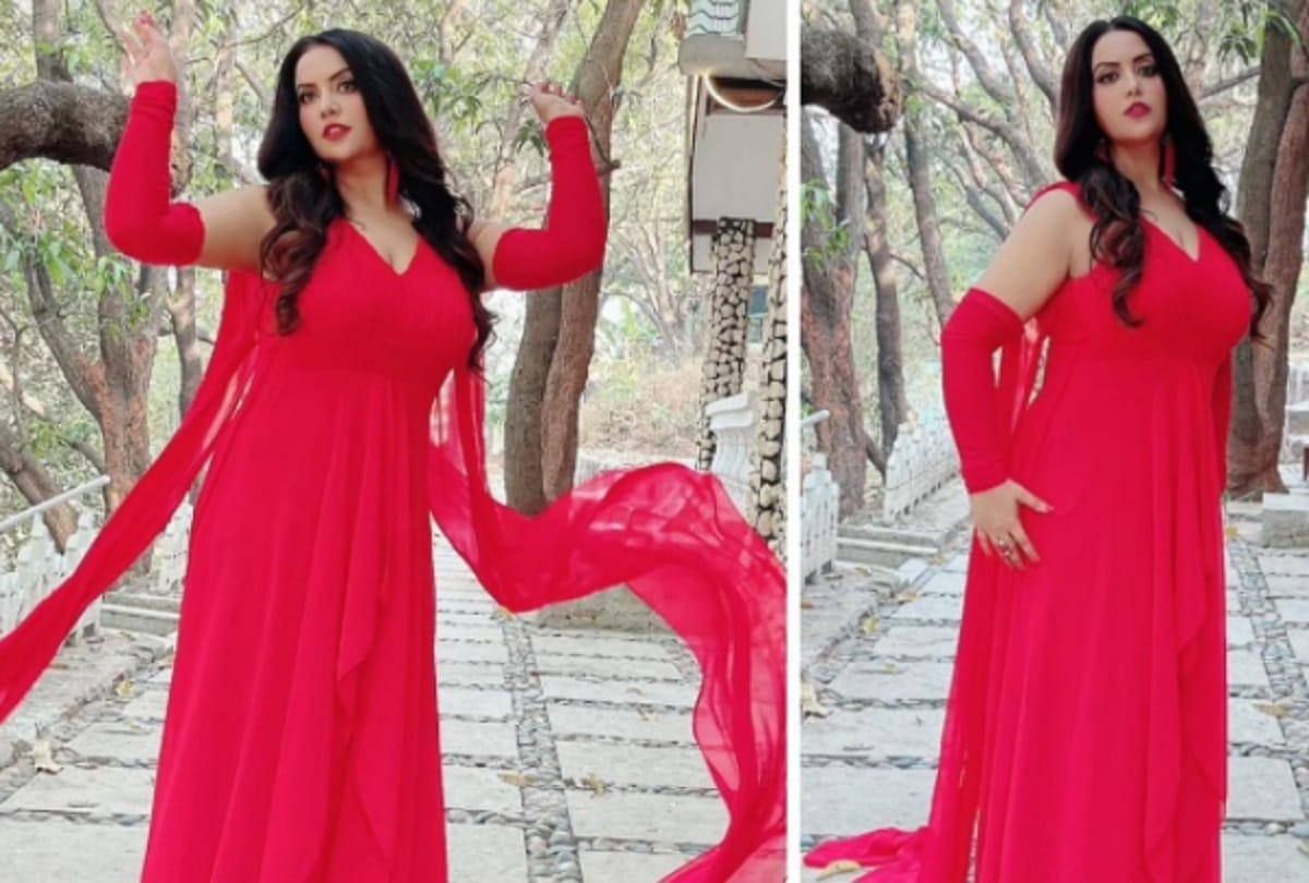 Devendra Fadnavis and his wife Amruta Fadnavis love story in hindi