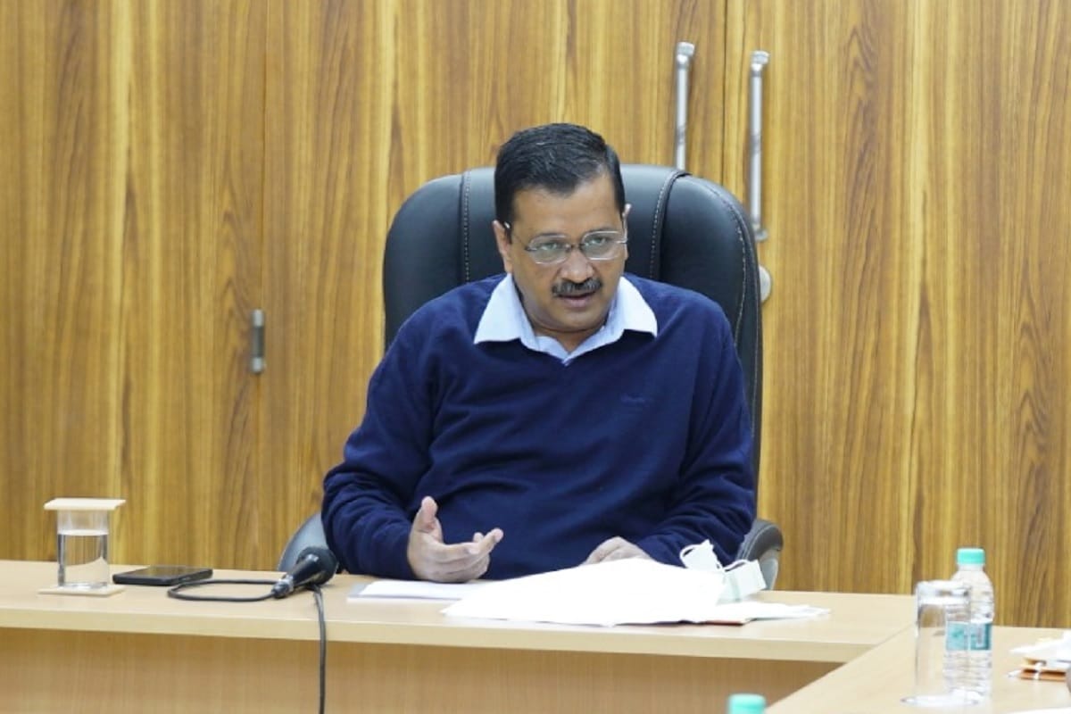 Kejriwal Government strict on pollution ready to announce electric taxi rule in 6 months