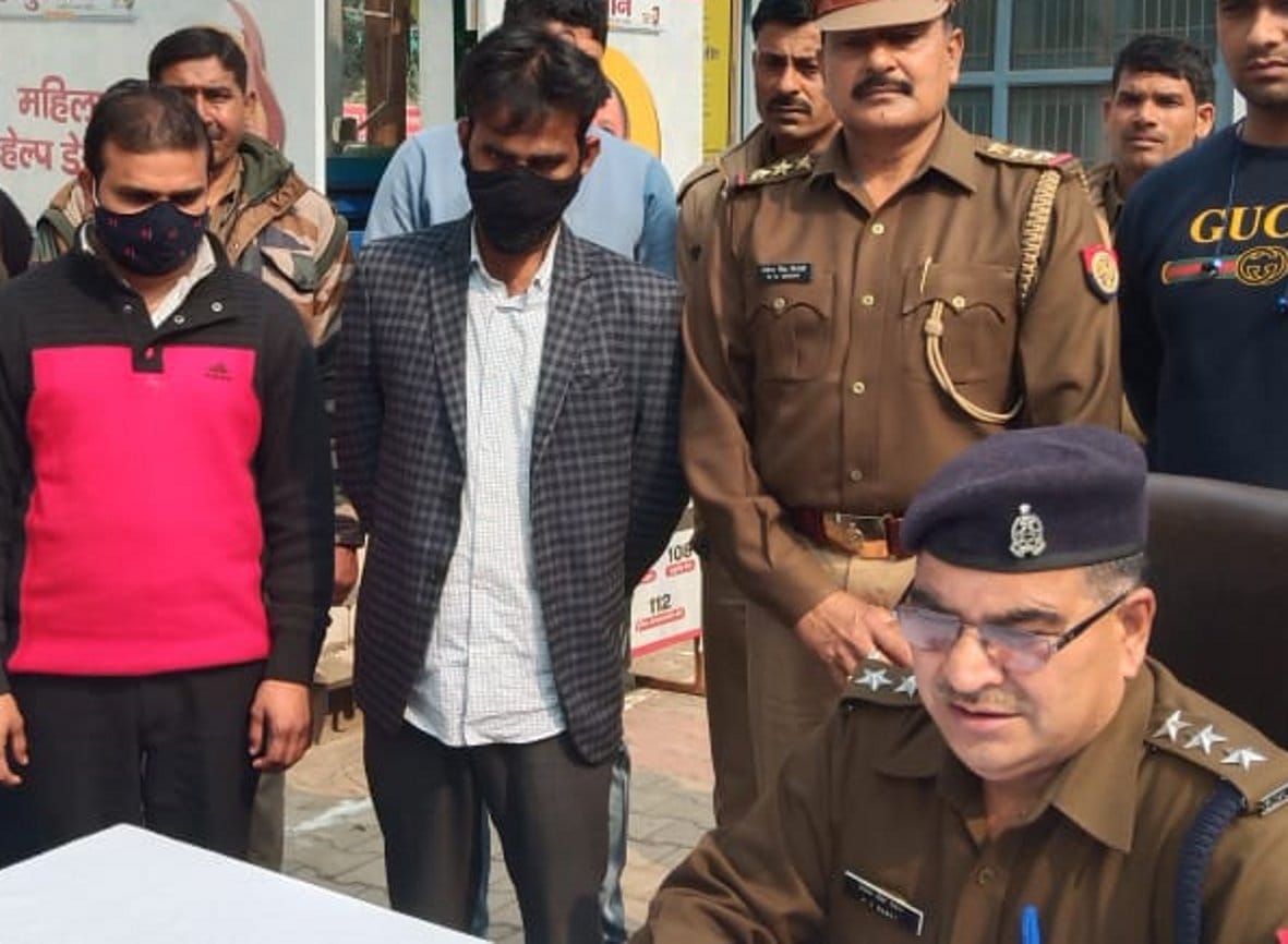 Two arrested  for calling SP Baghpat in the name of supreme court judge