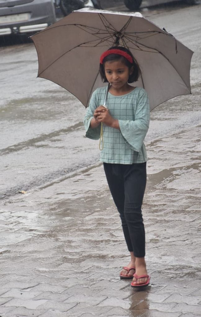 weather,fathepur news,reversed,light rain,increased cold