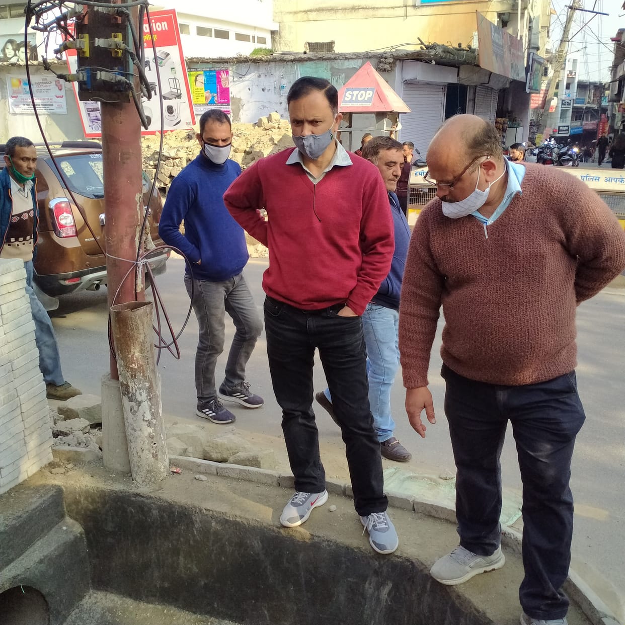 senior officer inspect footpath woek on spot