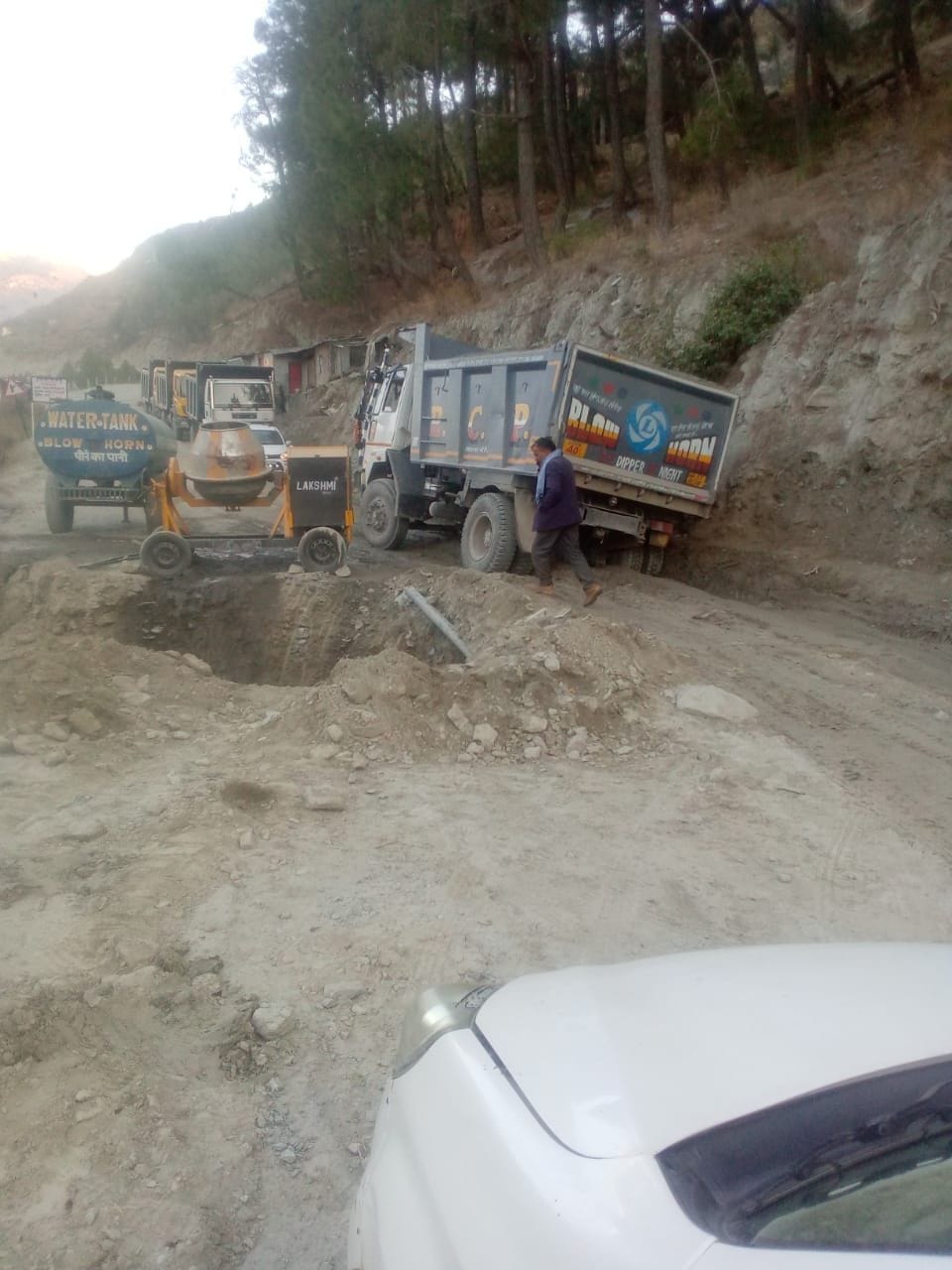 Half an hour on the Chamba-Teesa road