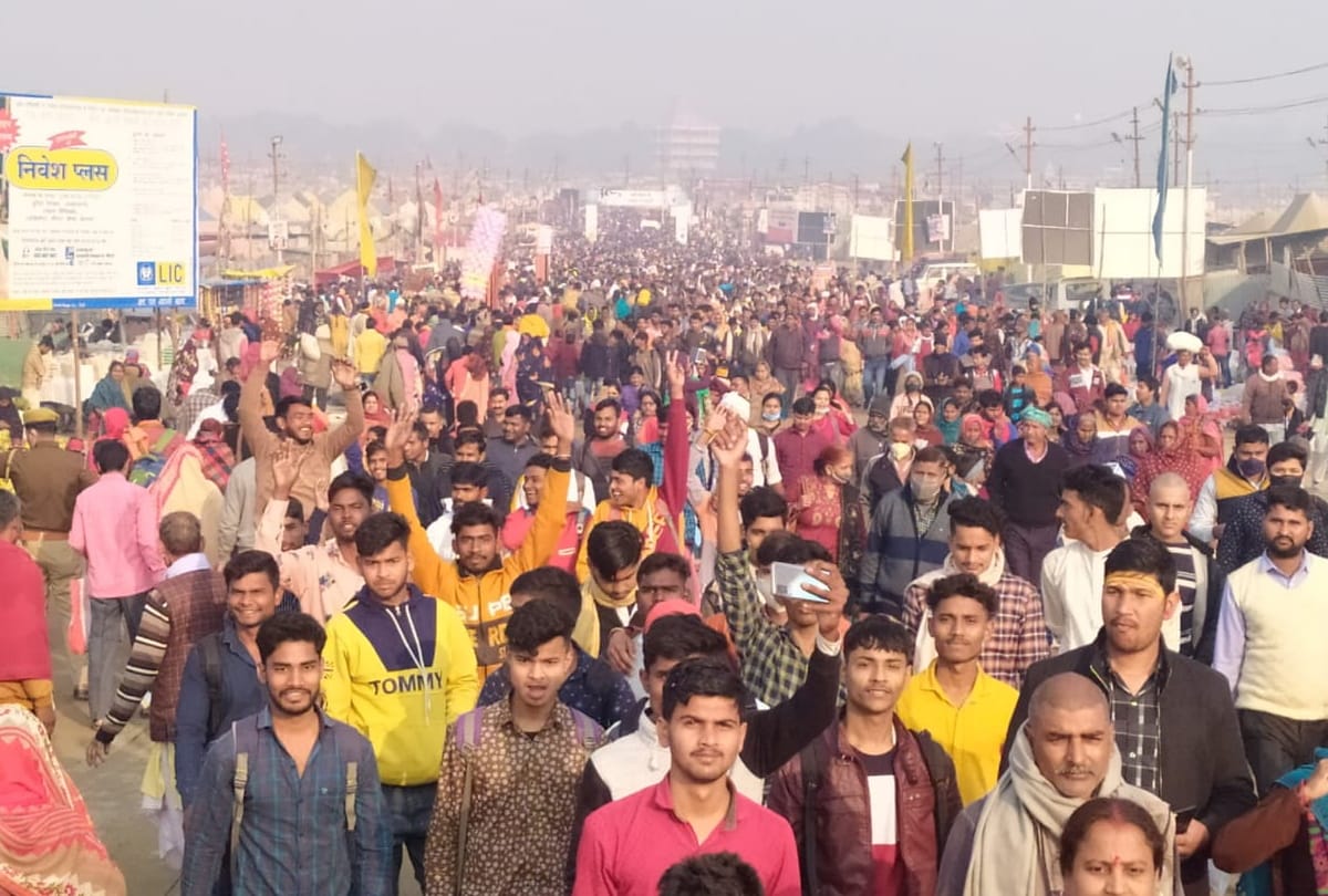 Prayagraj Basant Panchami 2021 News Basant panchami 2021 devotees take holy dip in sangam prayagraj see photos