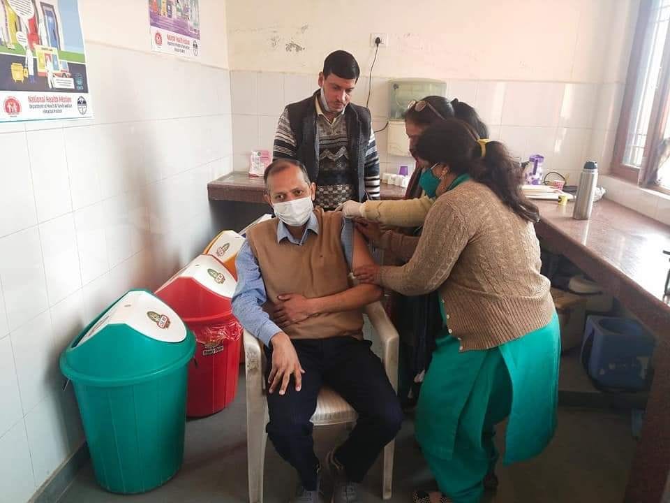 corona vaccination in bilaspur