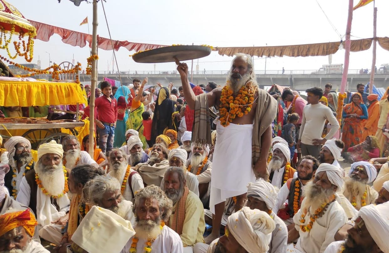 Procession started on Vasant Panchami, performed royal bath