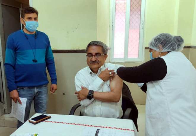 Health workers got second vaccine