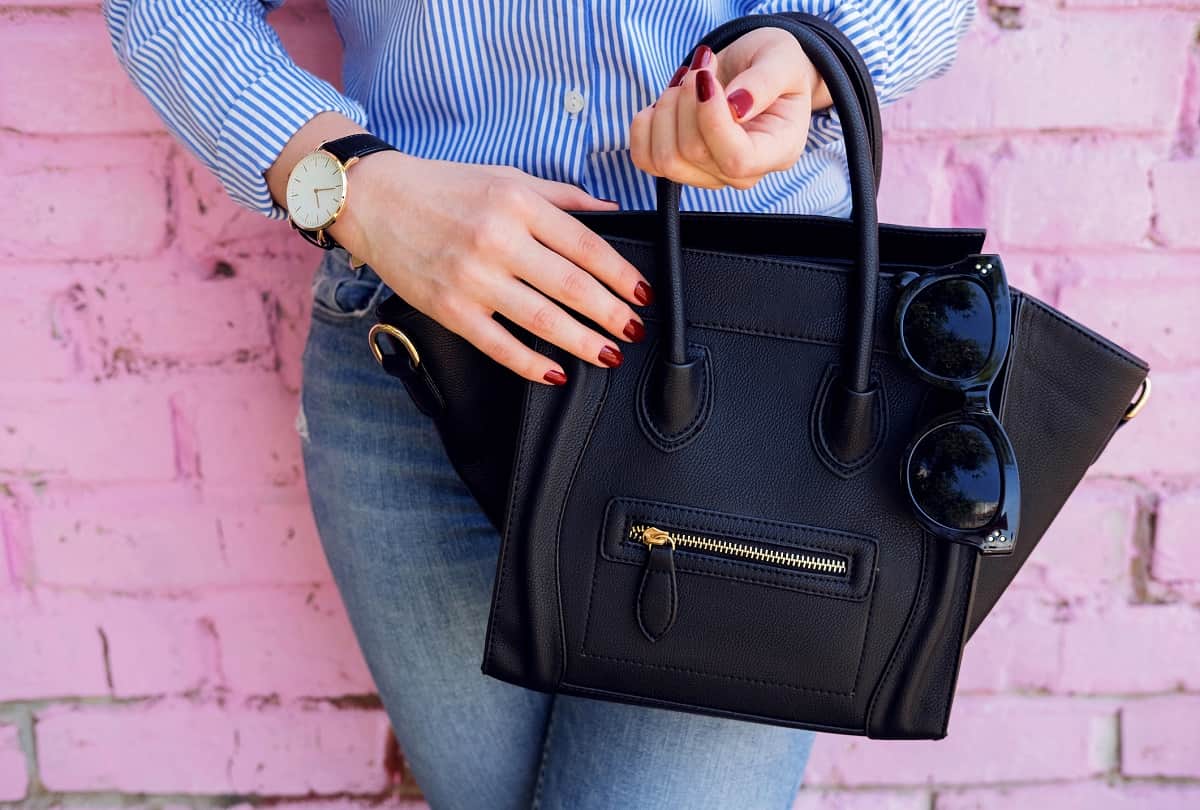 Fashion tips In these tips you can differentiate between genuine and imitation leather hand bags