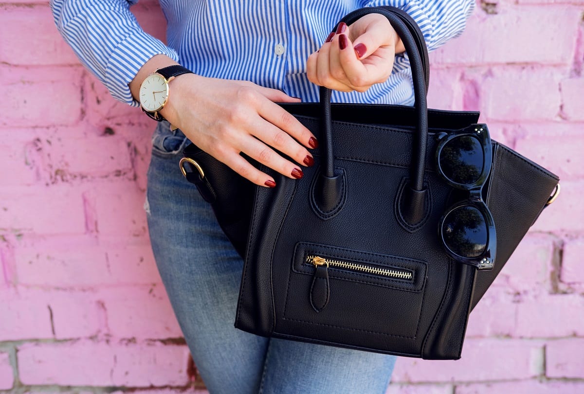 Vastu Tips for Wallet: Don’t Keep These Things in Purse Otherwise goddess lakshmi Will Angry