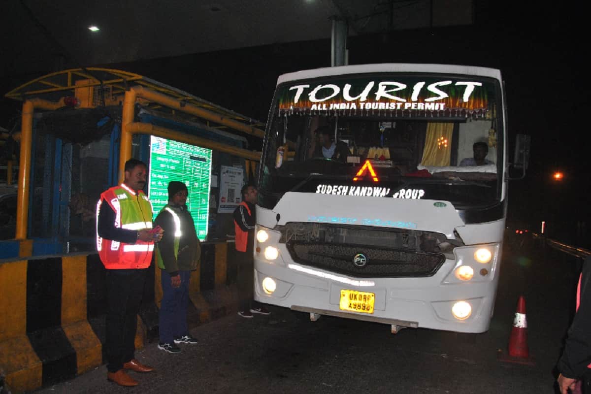 Sir, leave today, get the fast tag done tomorrow.