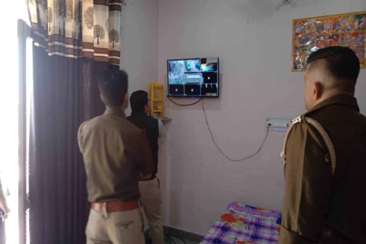 Meerut Advocate Suicide Case: complete incident has capture in CCTV Cemra and see photos