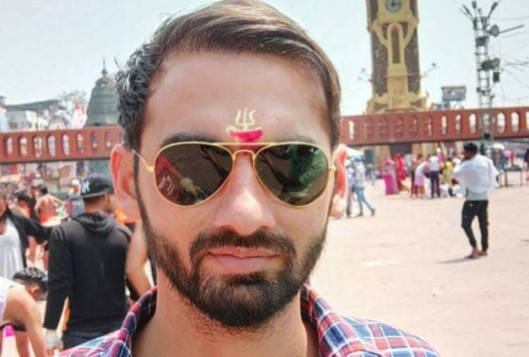 32 Year old Man Shot dead outside of Hotel in Rohtak Of Haryana