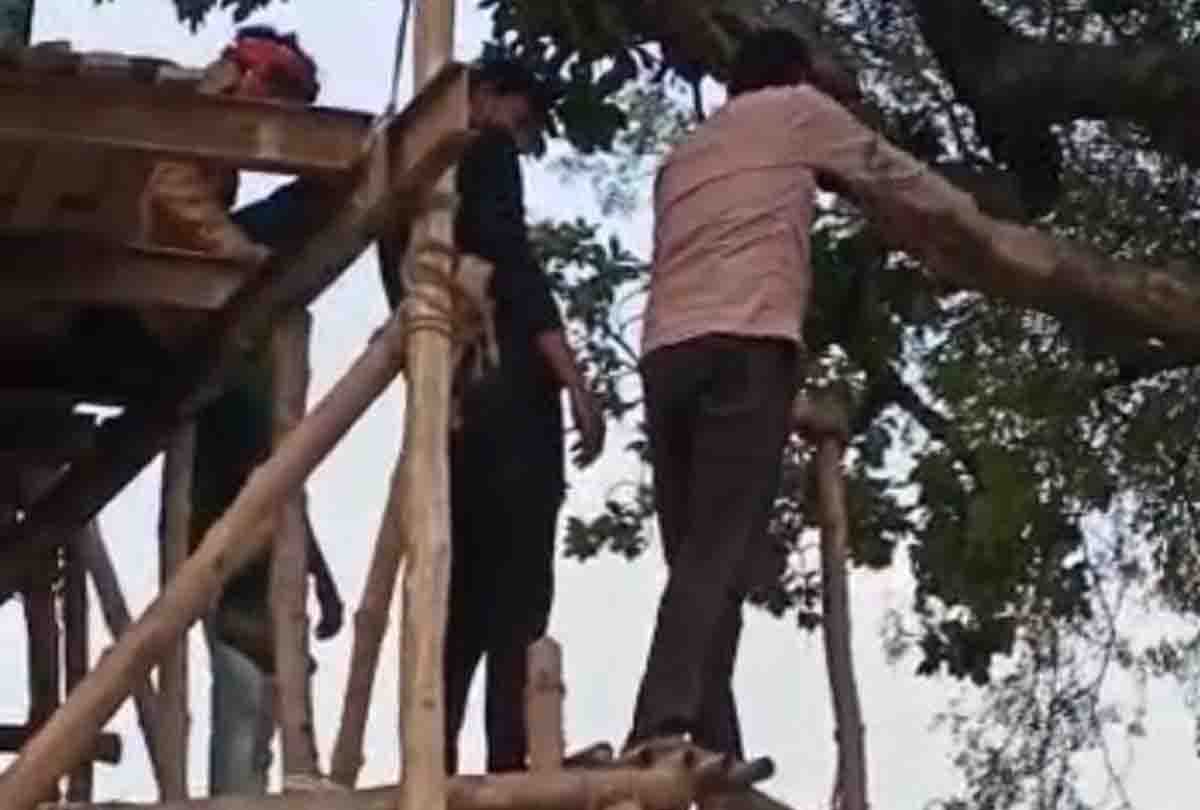 Two communities clashed over the religious place in Auraiya, UP, work stopped