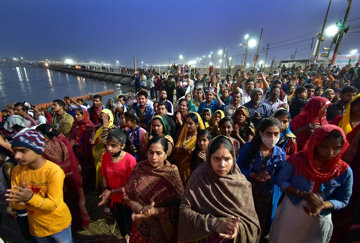 Prayagraj Magh Mela 2021: On Vasant Panchami both festival devotees take a holy dip in the Sangam