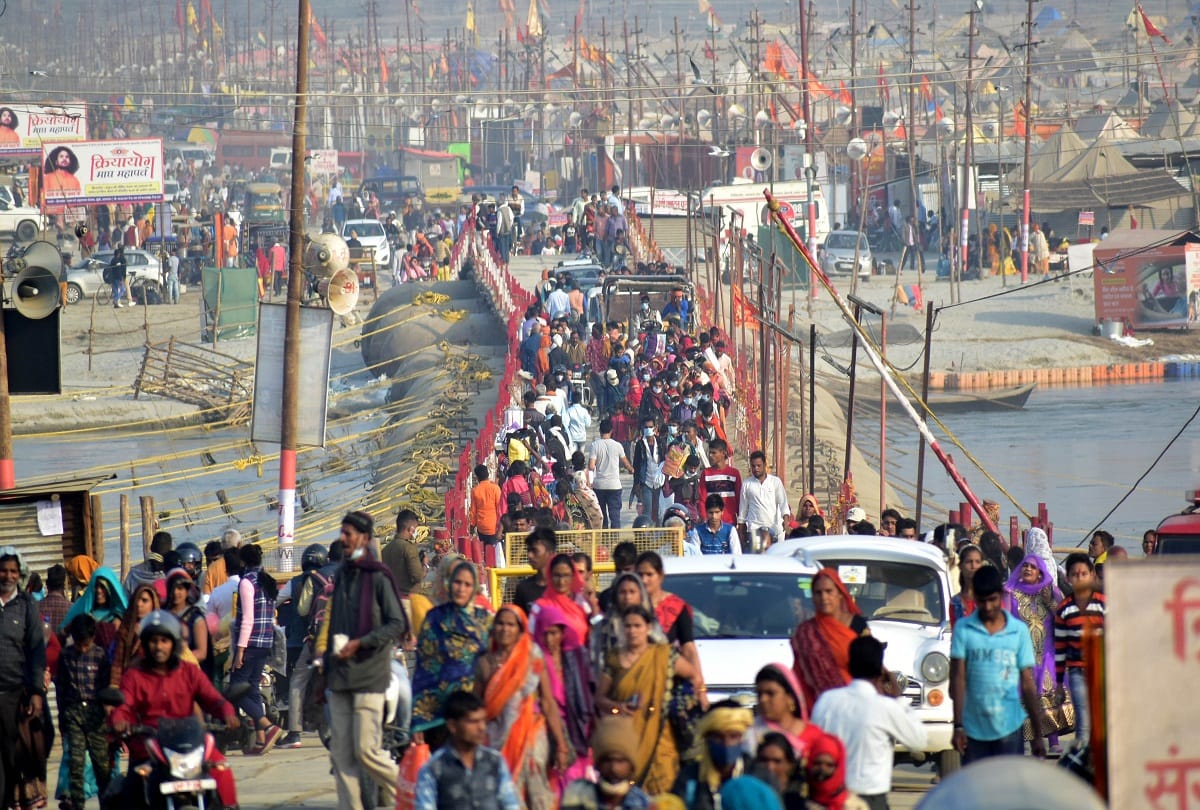 Prayagraj Magh Mela 2021: On Vasant Panchami both festival devotees take a holy dip in the Sangam