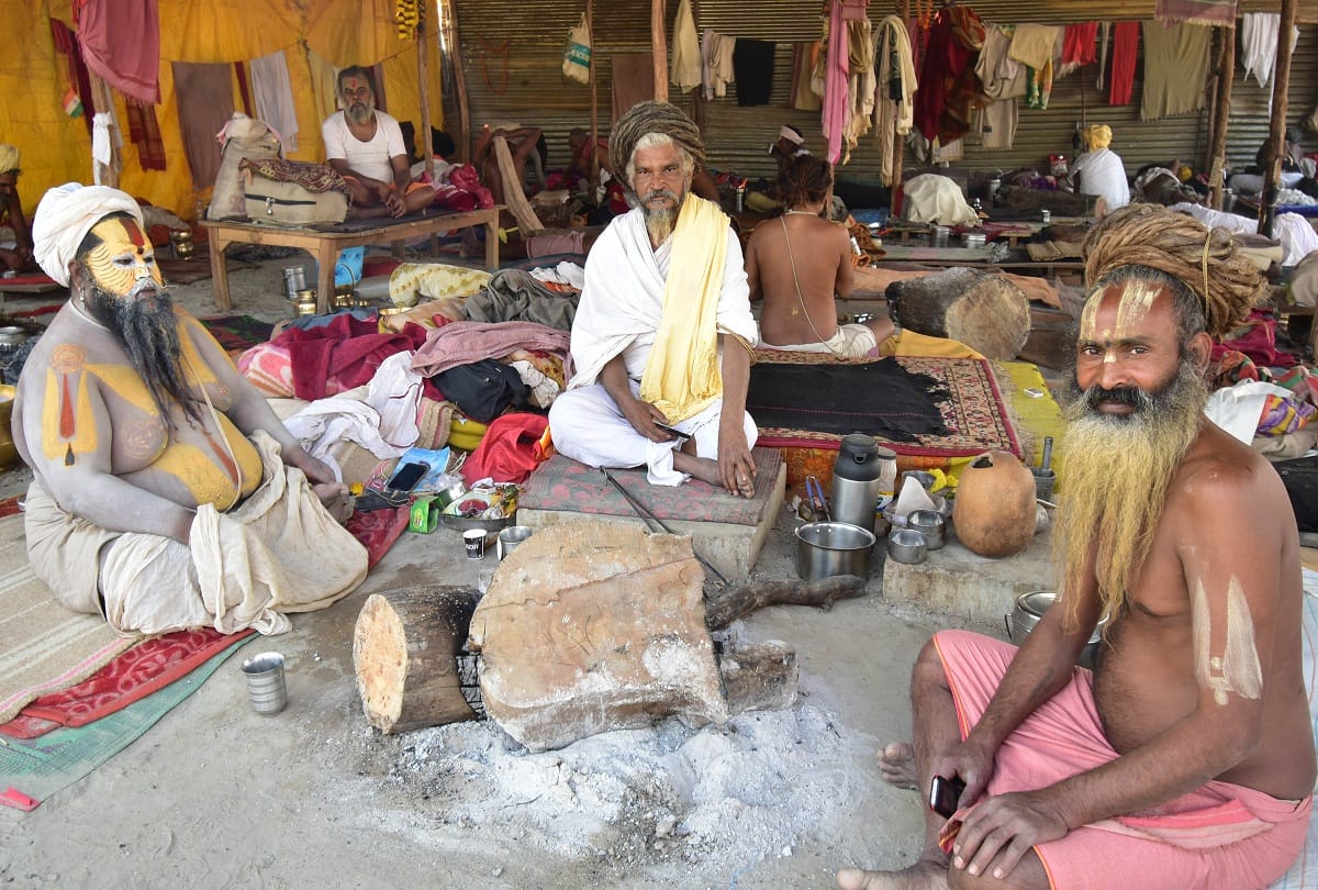Prayagraj Magh Mela 2021: On Vasant Panchami both festival devotees take a holy dip in the Sangam