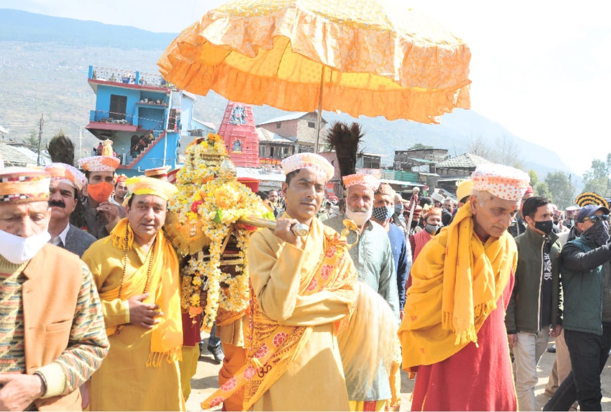 deity raghunath reached dhalpur on basant panchmi in kullu himachal