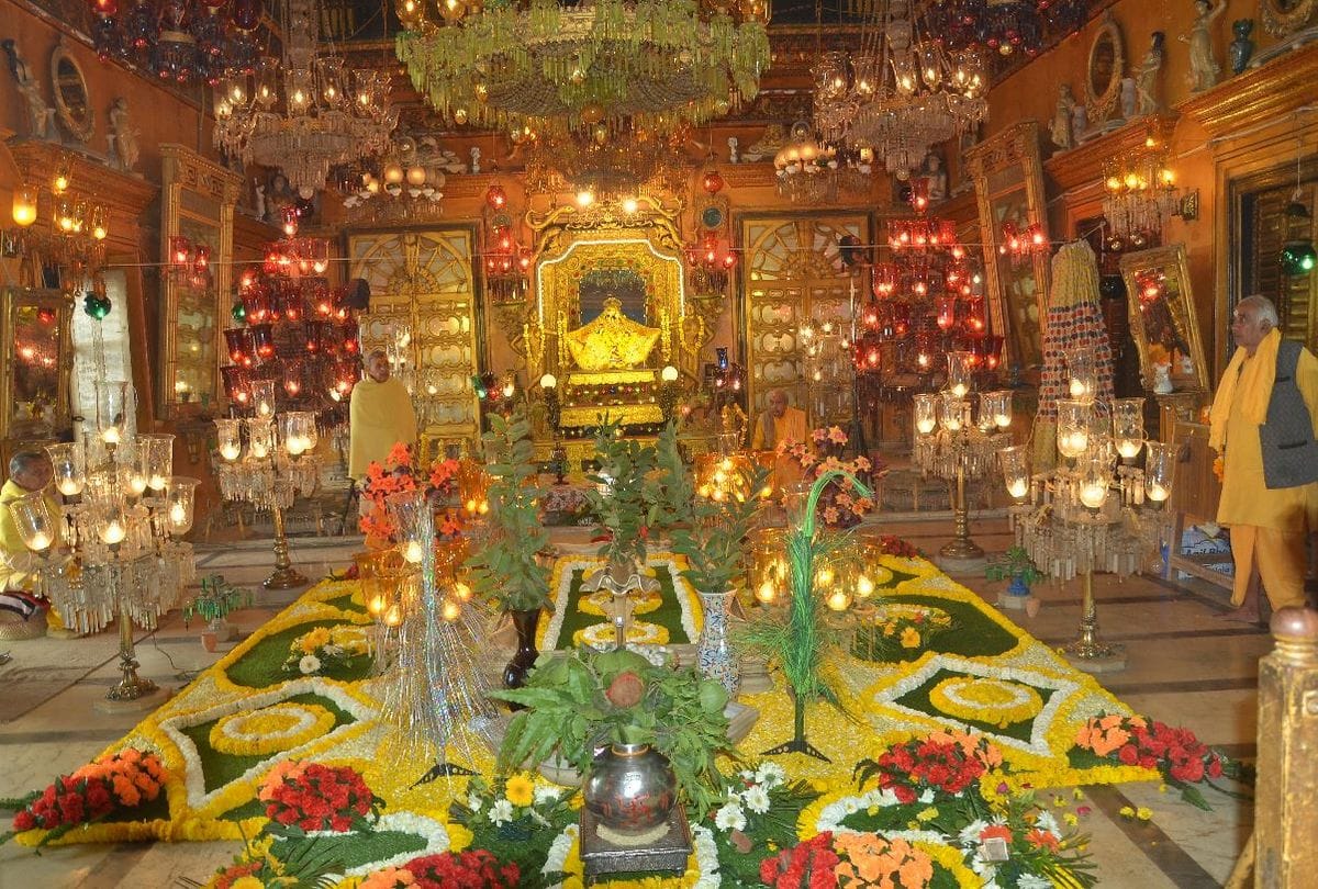 Vrindavan Shahji Mandir Vasanti Kamra Opens On Vasant Panchmi In Mathura