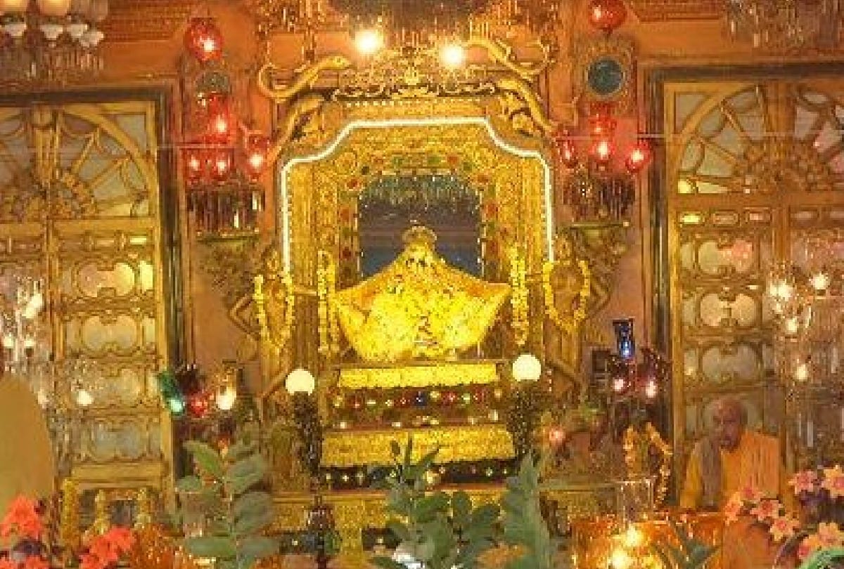 Vrindavan Shahji Mandir Vasanti Kamra Opens On Vasant Panchmi In Mathura