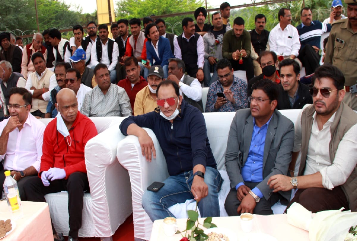 jhansi news- ex mp and cricketer mohd azharuddin said farmers protest getting long is dangerous