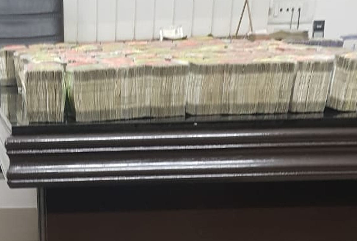 Case of getting a bag full of money found in the train, GRP received a letter through a Delhi agency