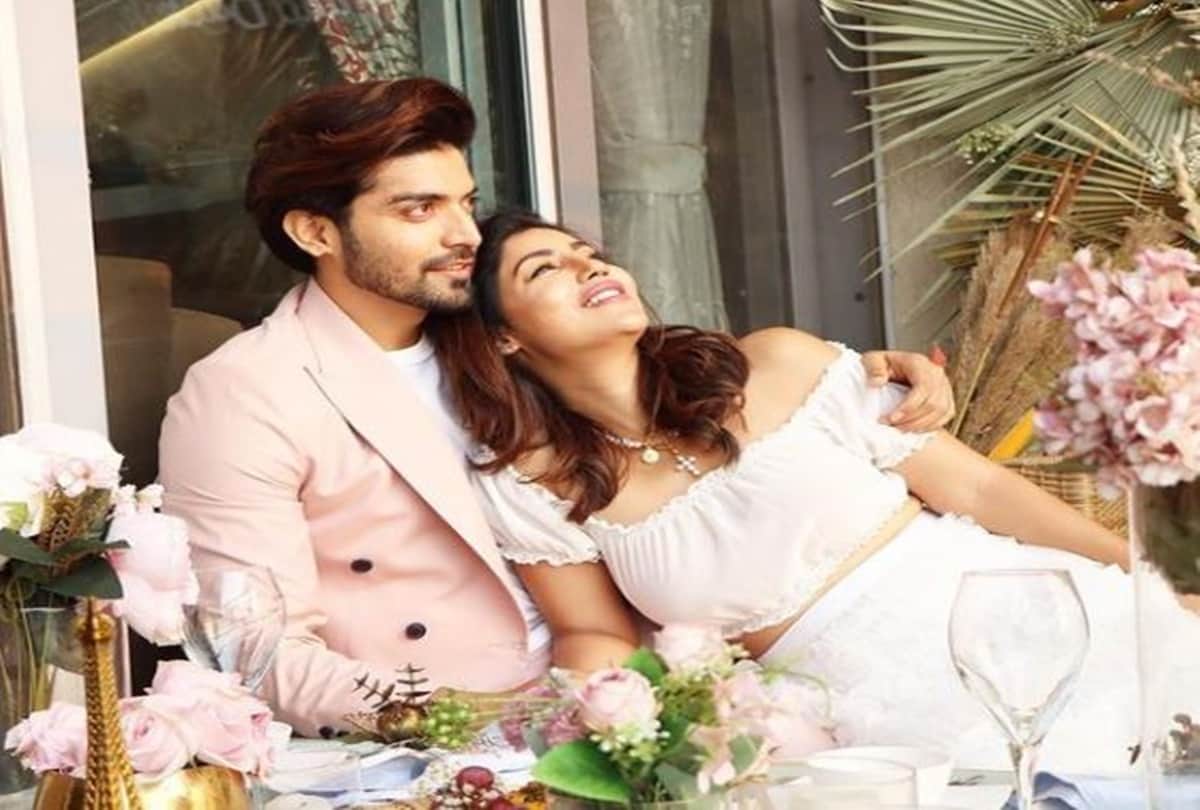 Gurmeet Chaudhary and debina banerjee celebrate their 10th anniversary in ayodhya photos goes viral