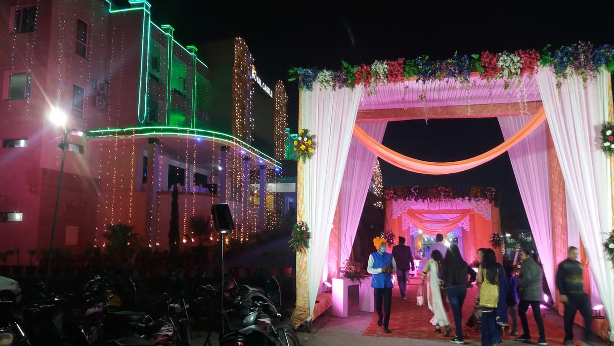 Shehnaiyan ran in the district on Vasant Panchami