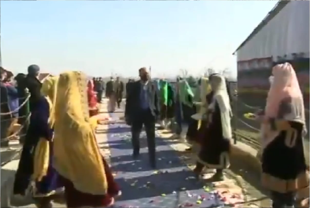foreign diplomats to experience the situation in jammu kashmir Tradition of kashmir