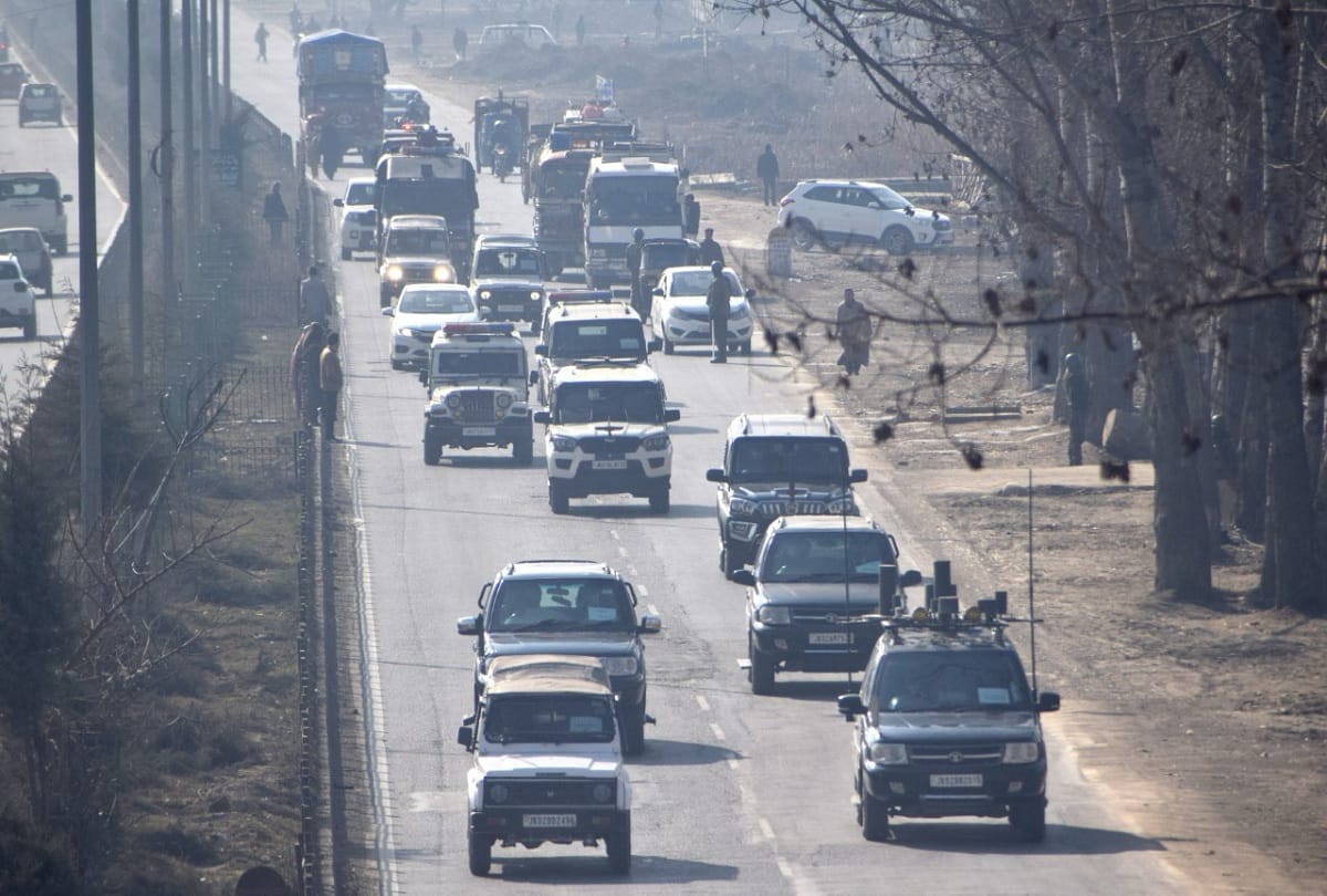 foreign diplomats reached jammu kashmir to experience situation
