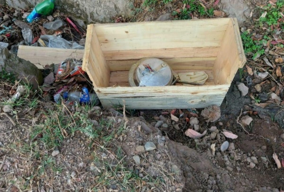 Jammu and Kashmir: ied found at Manjakote near Rajouri, vehicular movement halted