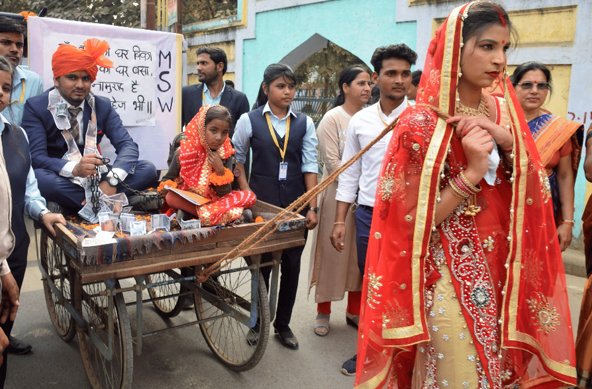 Kashi Vidyapeeth Centenary Celebration: students gave message for society by tableaux of system and stop child marriage