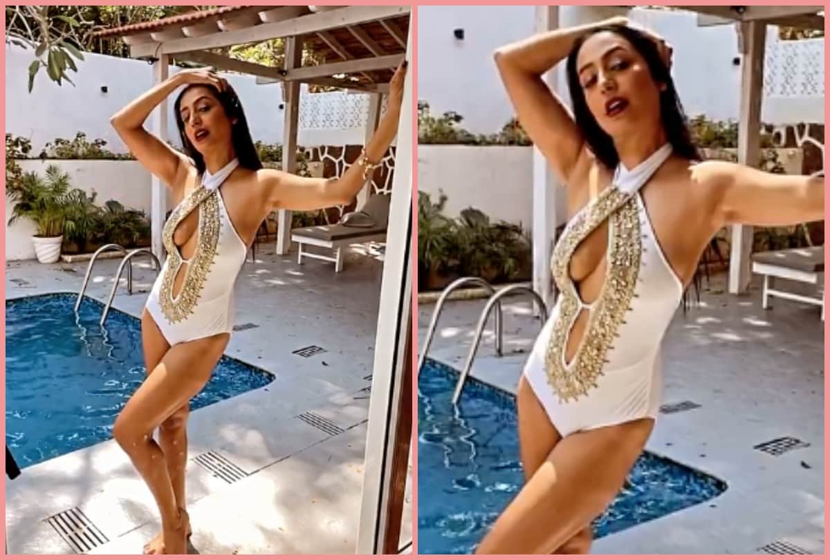 actress Kashmira Shah got trolled after sharing her hot photos in white monokini near swimming pool