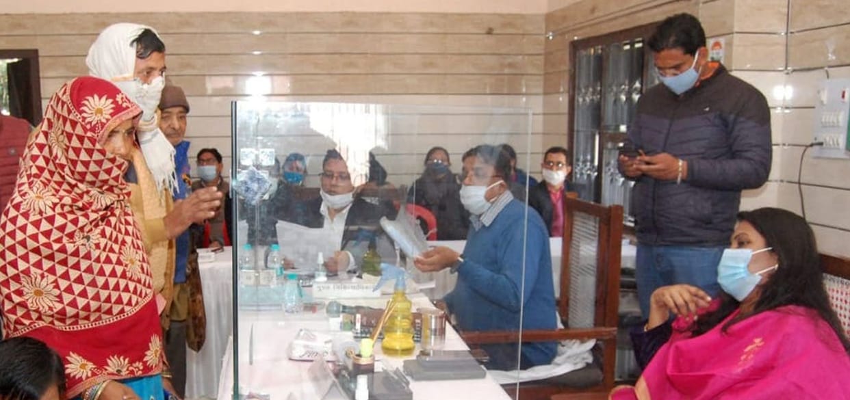 Disposal of complaints should be done seriously: DM