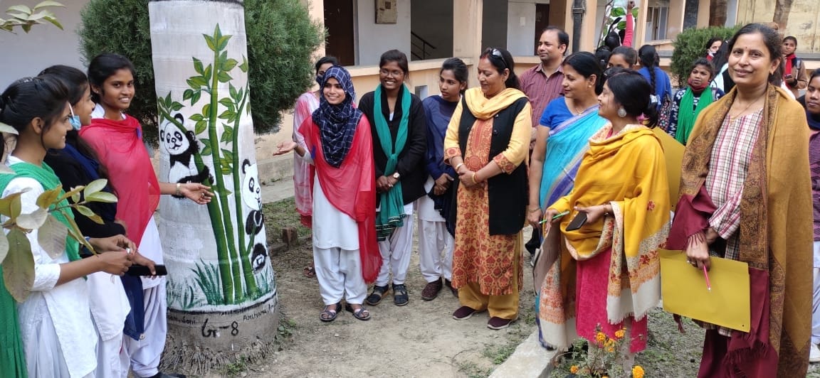 Sonalika Prajapati's group wins