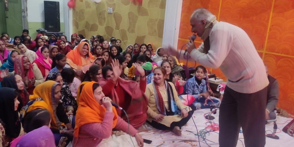 Holi of flowers played in spring festival