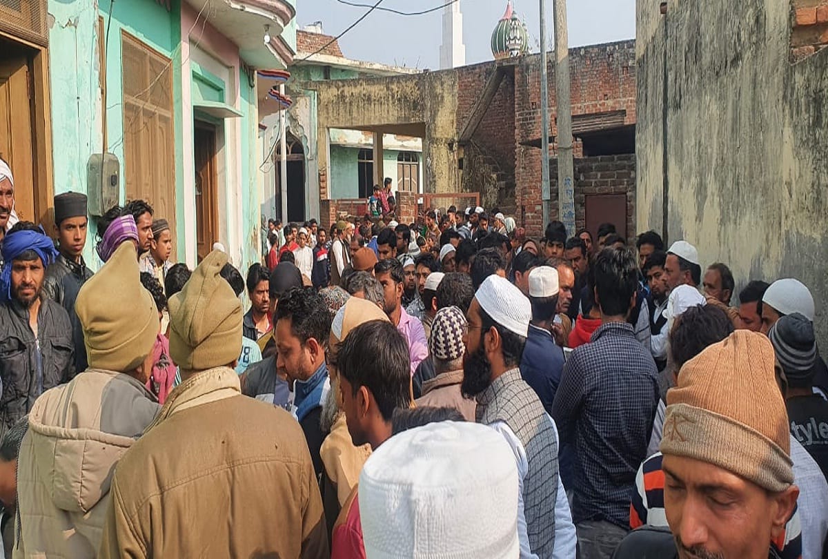 villagers demolish house of murder accused after kidnapping boy Tabish for ransom