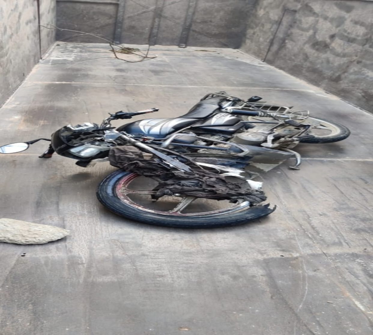 Toll worker died after chasing truck with bike