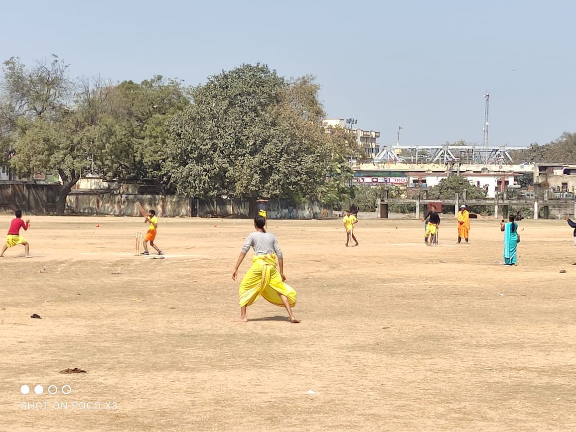 Unique cricket tournament held in Varanasi