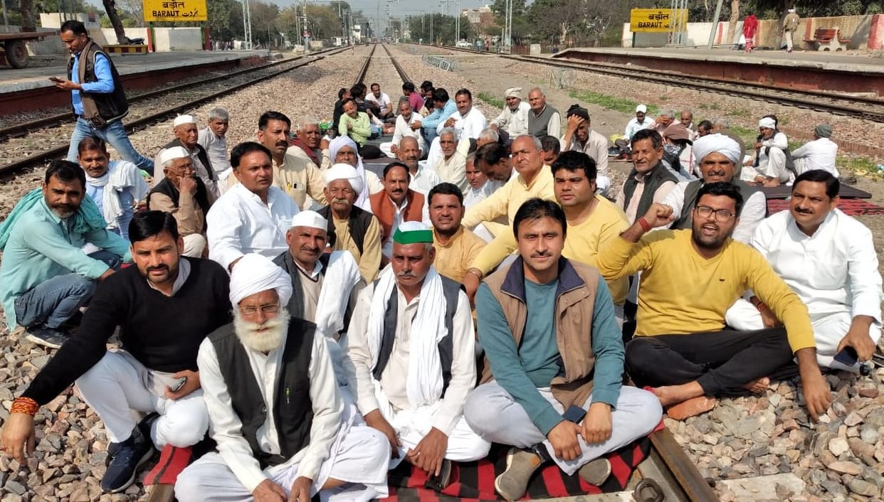 Farmers occupied railway tracks in protest against agricultural laws