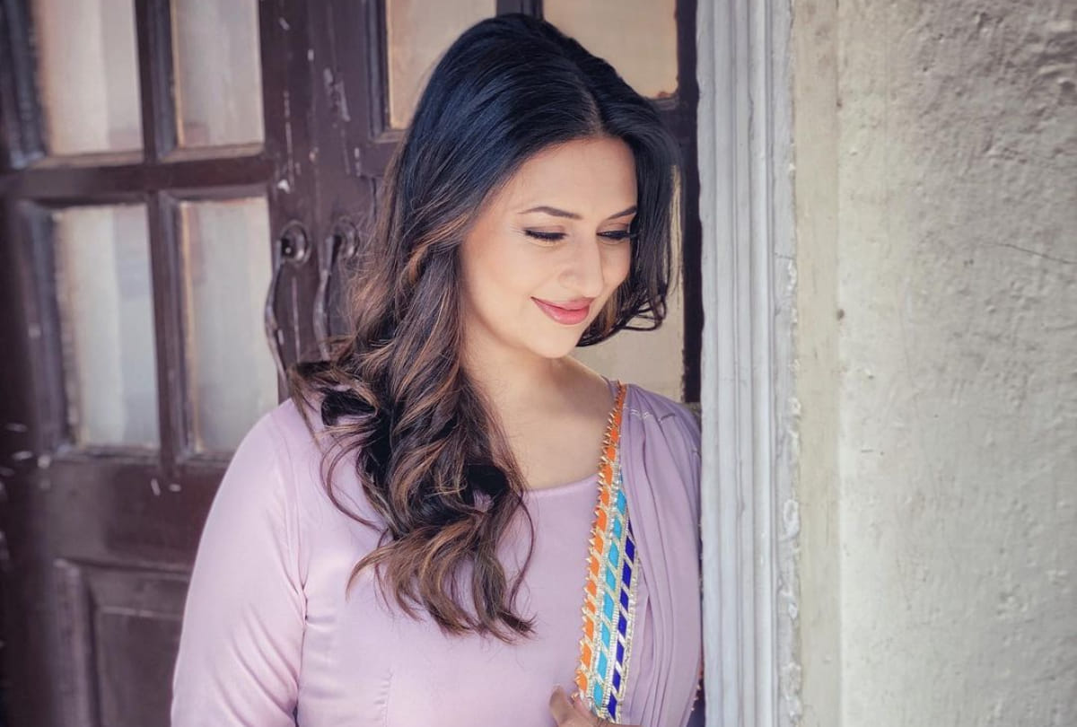 divyanka tripathi latest look in pink saree
