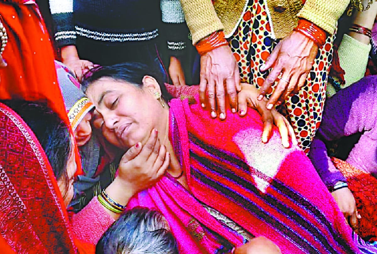 Family members of Subedar's body refused to perform last rites, ruckus