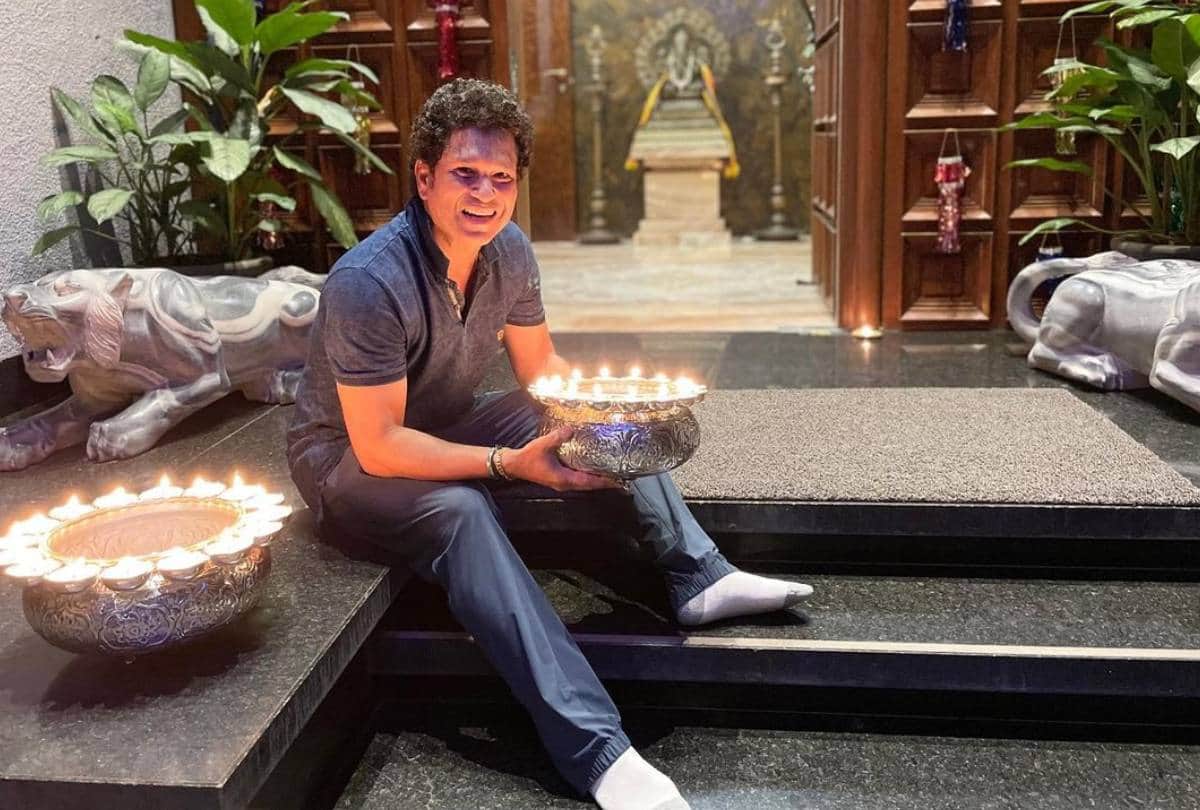 Sachin Tendulkar Birthday Special Know Net Worth And How He Earns Money After Goodbye Cricket