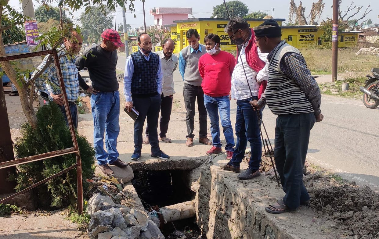Quality check of repair work of irrigation canal