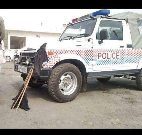 Farmers arrived at the Deputy Chief Minister's camp office carrying black flags,