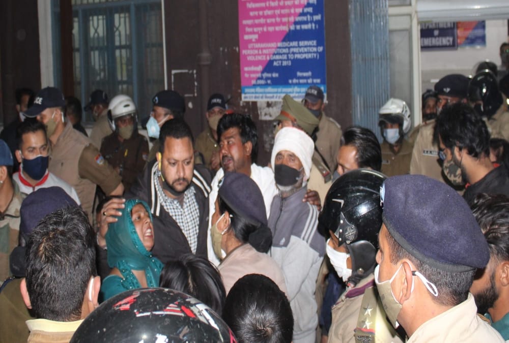 Dehradun Crime News: Youth Murder in old age For Garbage in patel nagar, Family Ruckus photos