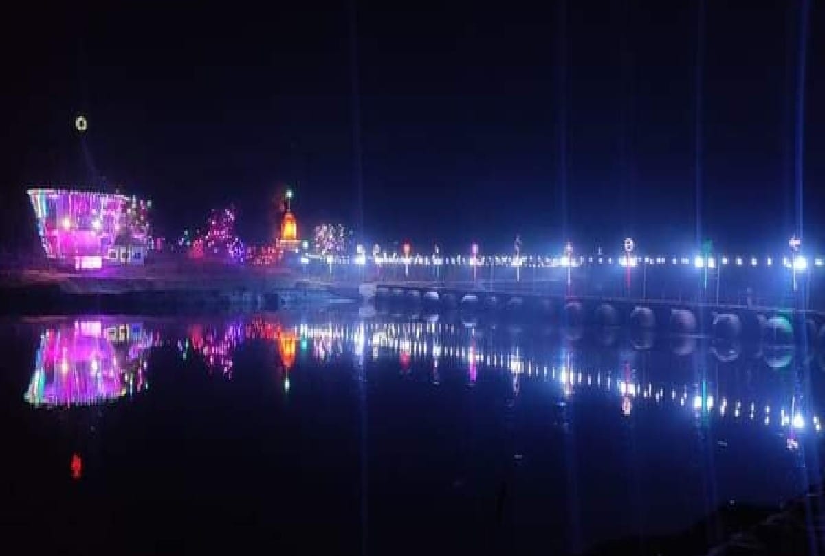 Lighting Of Shri Devraha Hans Baba Ashram Vrindavan Kumbh