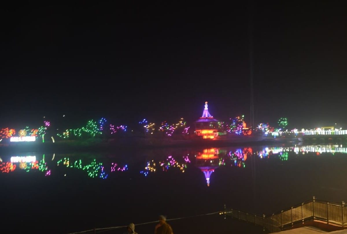 Lighting Of Shri Devraha Hans Baba Ashram Vrindavan Kumbh